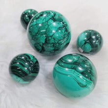 Load image into Gallery viewer, Malachite Spheres