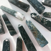 Load image into Gallery viewer, Moss agate Tower